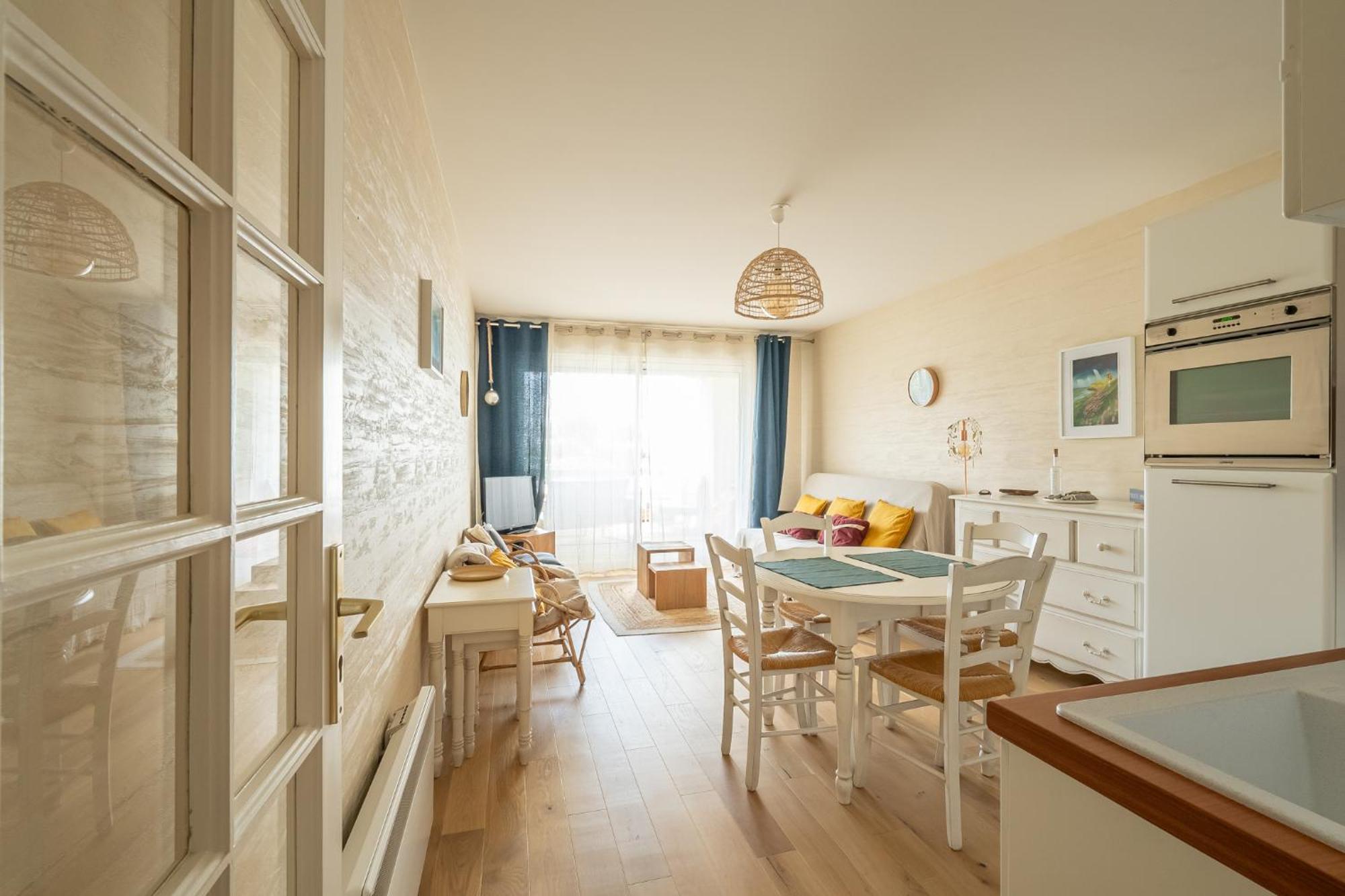 Agreable Appartement Et Terrasse A 2 Pas De La Mer Вимере Экстерьер фото