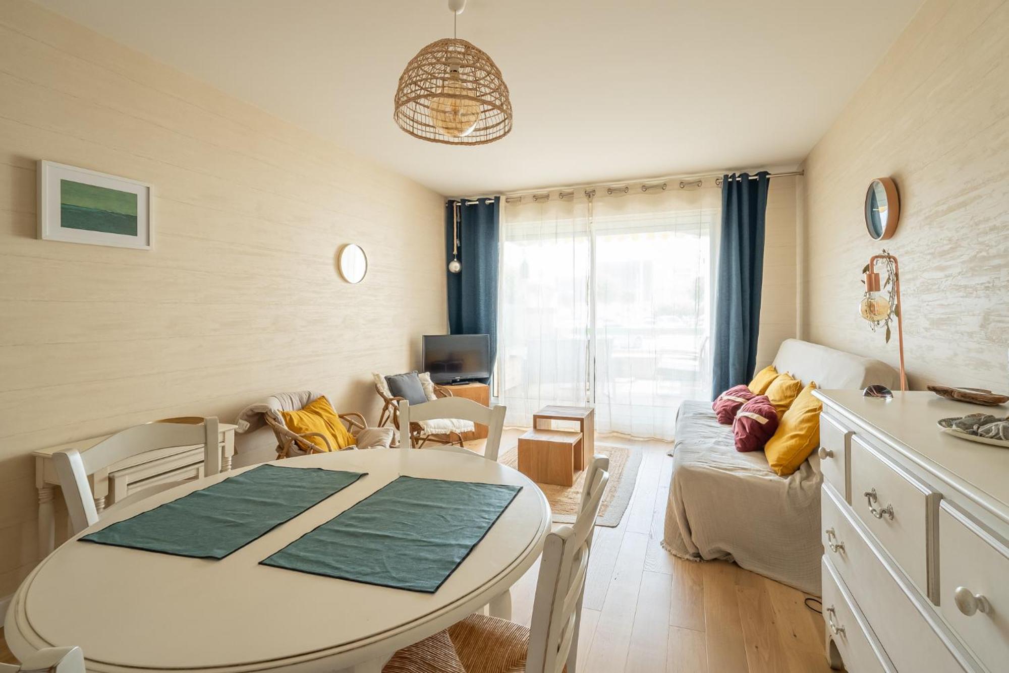 Agreable Appartement Et Terrasse A 2 Pas De La Mer Вимере Экстерьер фото